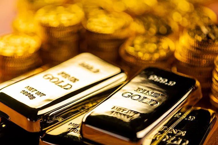 金貨と金の延べ棒